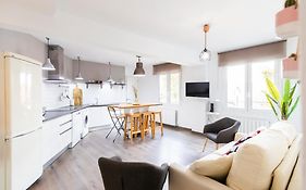 Akomodat En Apartamento Luminoso Junto Al Paseo De La Ria